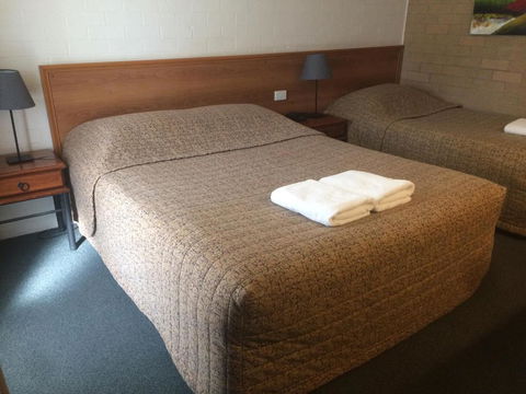 Alexander Motor Inn - Yarra Valley Accommodation 0