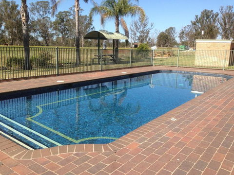 Alexander The Great Motel - Yarra Valley Accommodation 2