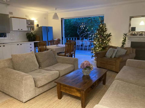 Alkira House Freshwater Beach 5 Mins To Manly - Yarra Valley Accommodation 2