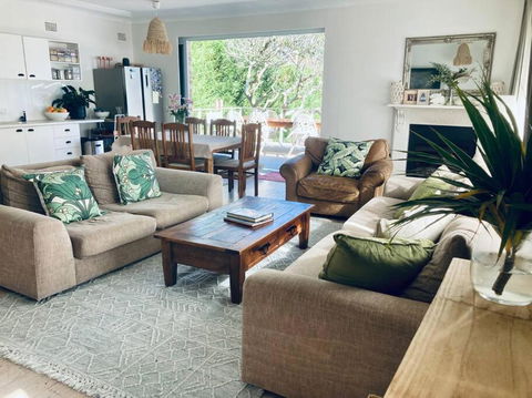 Alkira House Freshwater Beach 5 Mins To Manly - Yarra Valley Accommodation 0