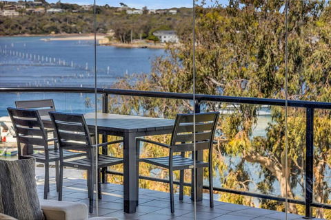 All About The View - Yarra Valley Accommodation 0