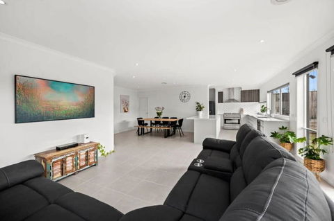 All Day Sunshine And Relaxation -Pet Friendly - Yarra Valley Accommodation 1