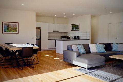 All Seasons Marysville - Yarra Valley Accommodation 0