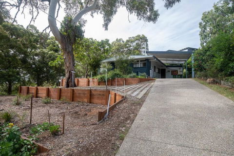 Allamanda Cottage - Close To Beach - Pet Friendly - Yarra Valley Accommodation 1