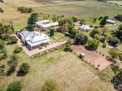 Alloway Bank - Yarra Valley Accommodation 1
