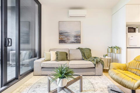 Alluring Oasis In The Heart Of South Melbourne - Yarra Valley Accommodation 0