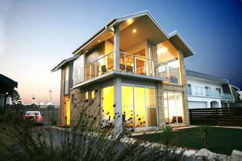 Aloha Beachfront Port Fairy - Yarra Valley Accommodation 0