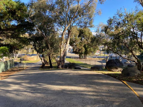 Alpine Mountain View 3 - Jindabyne - Yarra Valley Accommodation 3