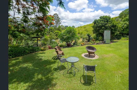Amamoor Homestead And Country Cottages - Yarra Valley Accommodation 4