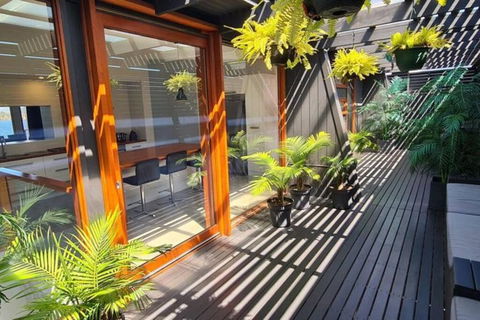 AMAZING 5-Star WATERFRONT RETREAT ON THE RIVERWALK - Yarra Valley Accommodation 4