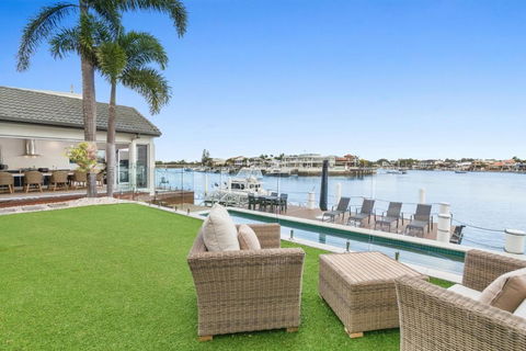 Amazing Canal House With Private Jetty, Gym & Pool - Yarra Valley Accommodation 0