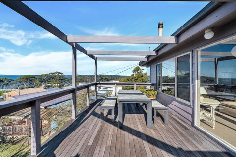 Amazing Views At Hyams Beach - Yarra Valley Accommodation 3