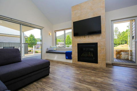 Amber Mist Villa - Two - Yarra Valley Accommodation 1