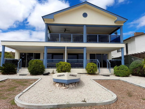 Ambience Apartments Penthouse - Yarra Valley Accommodation 4
