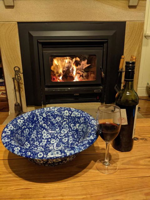 Amiens Cottage. Queenslander, Charming, Central. - Yarra Valley Accommodation 4