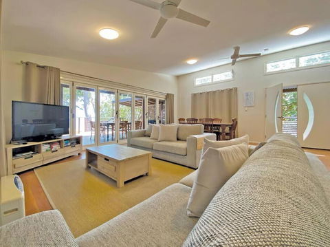 AMITY SEASIDE - Yarra Valley Accommodation 3