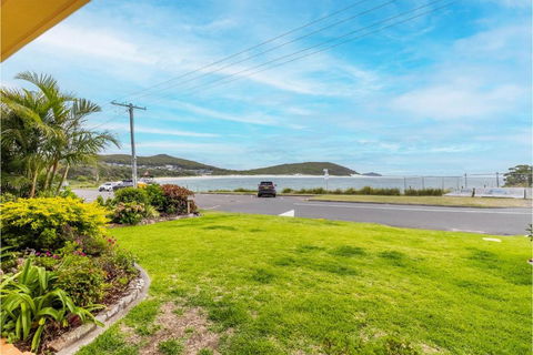 Anchored At Fingal Bay 80 Marine Drive - Yarra Valley Accommodation 1