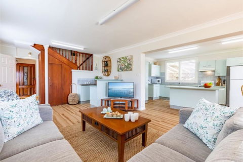 Anchored At Fingal Bay 80 Marine Drive - Yarra Valley Accommodation 2