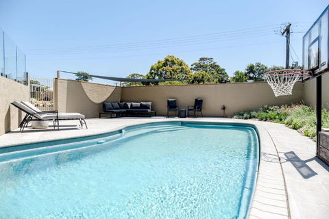 Anchors At Mollymook Beach - Yarra Valley Accommodation 1