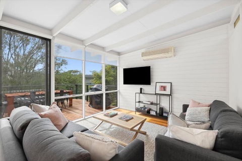 Anglesea Beach Retreat - Yarra Valley Accommodation 3