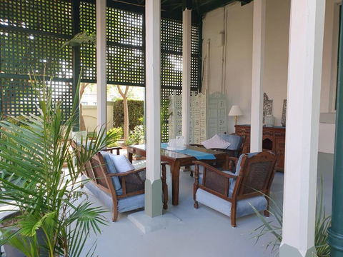 Anglesey House Iconic Forbes CBD Heritage Home - Yarra Valley Accommodation 4