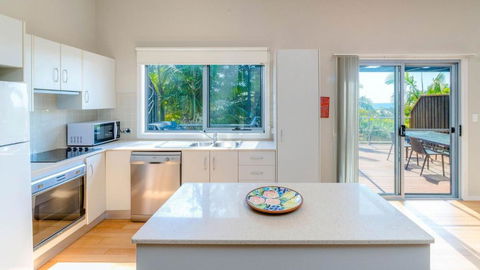 Angourie Blue 8 - Yarra Valley Accommodation 1