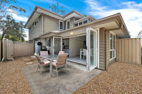 Annvilla - Two Bedroom Townhouse In Huskisson - Yarra Valley Accommodation 1