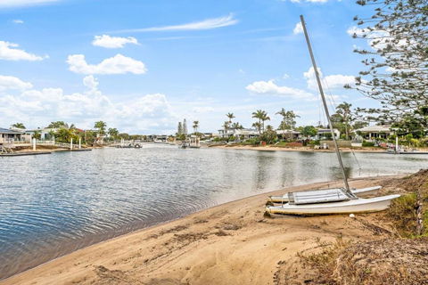 Anjuna, 2 Bedroom Apartment On Canal - Yarra Valley Accommodation 2