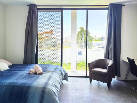 Aircon And Private Bathroom Walk To Train Station With Free Wifi Kitchen And Laundry - Yarra Valley Accommodation 1