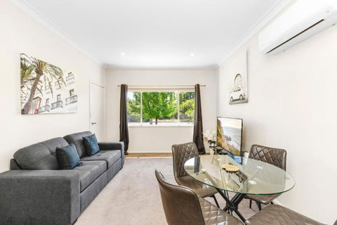 Altus Wagga Apartments - Yarra Valley Accommodation 2