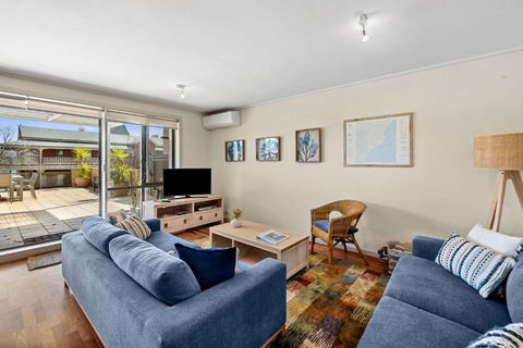 Apartment 23 Pacific Apartments - Yarra Valley Accommodation 2