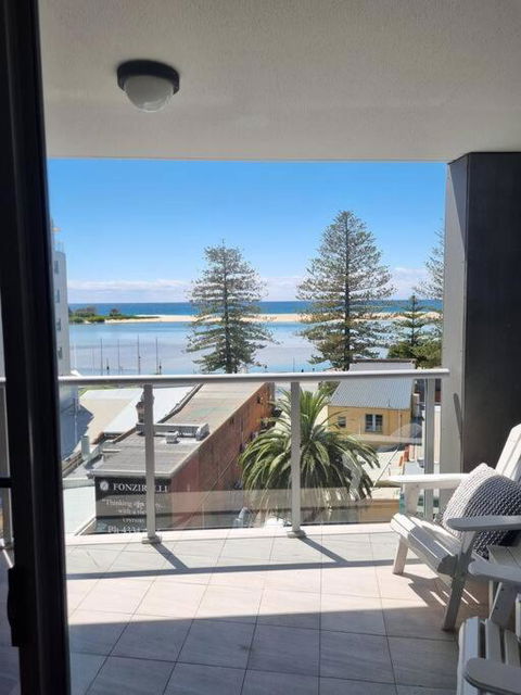 Apartment At The Entrance - Yarra Valley Accommodation 0