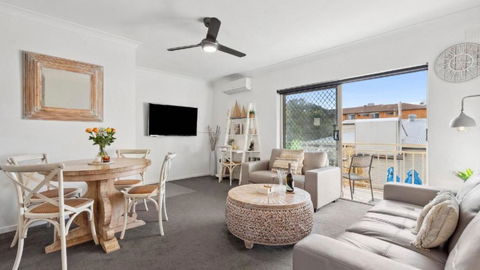 Apartment Awesome Location, Near Cafes, Restaurants, Short Stroll To The Beach - Yarra Valley Accommodation 0
