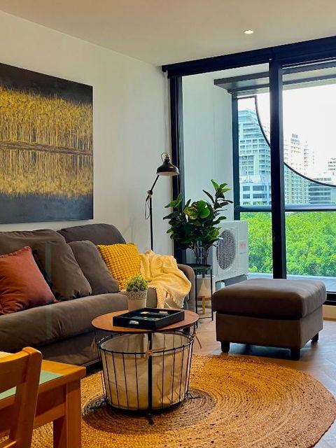 Apartment In Melbourne With Pool - Yarra Valley Accommodation 0