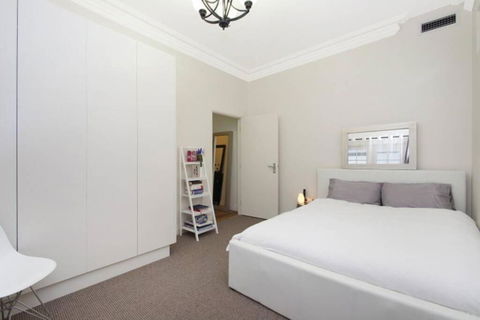 Apartment On Balmoral Beach Hill - Yarra Valley Accommodation 2