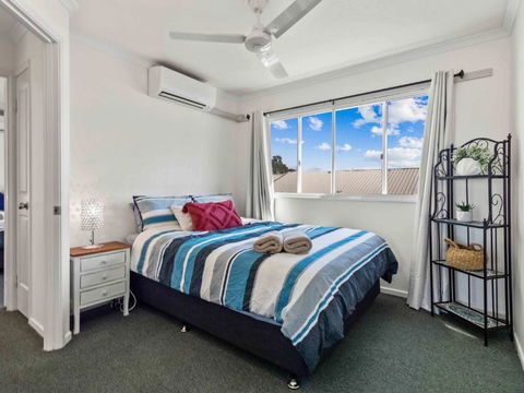 Apartment On The Esplanade - Yarra Valley Accommodation 2