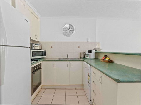 Apartment On The Esplanade - Yarra Valley Accommodation 4