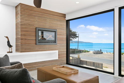 Apollo Bay Beach House - Yarra Valley Accommodation 0