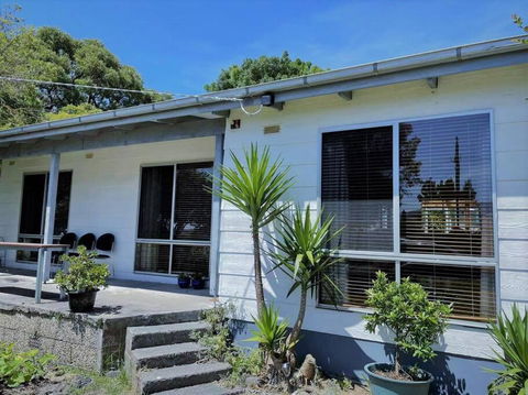 Apollo Bay Holiday House - Yarra Valley Accommodation 3