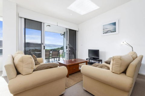 Apollo Blue 11 - Yarra Valley Accommodation 2