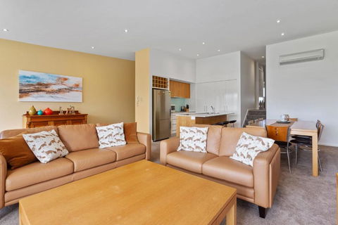 Apollo Blue 14 - Yarra Valley Accommodation 4
