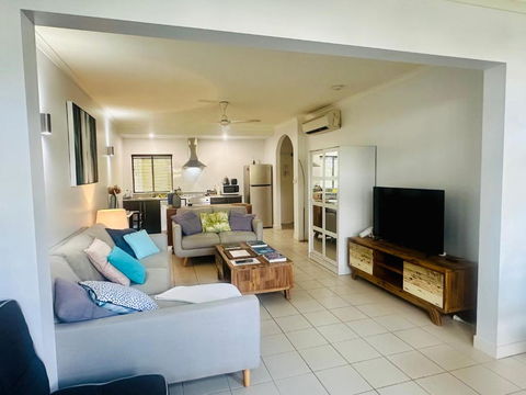 Apartment In Palm Cove - Yarra Valley Accommodation 2