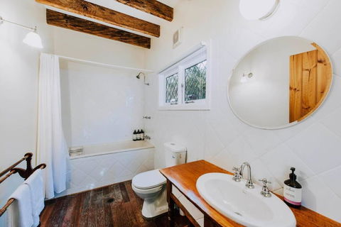Apple Tree Cottage - An Idyllic Country Reset - Yarra Valley Accommodation 2