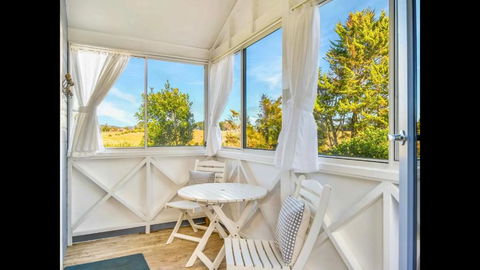Apple Tree Cottage - Comboyne Mountain Cottages - Yarra Valley Accommodation 2