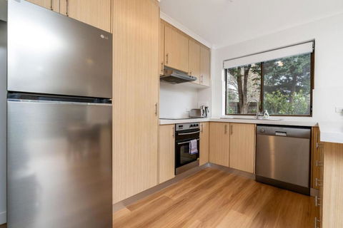 Apt In Kingston - 10min To Lake Burley Griffin - Yarra Valley Accommodation 1