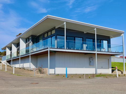 Apt03-The YC Lily May - Yarra Valley Accommodation 1