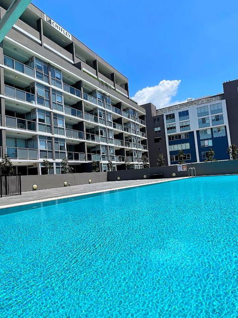 AQUA 306 POOLSIDE Luxury Apartment , Honeysuckle, NEWCASTLE FREE Parking - Yarra Valley Accommodation 0