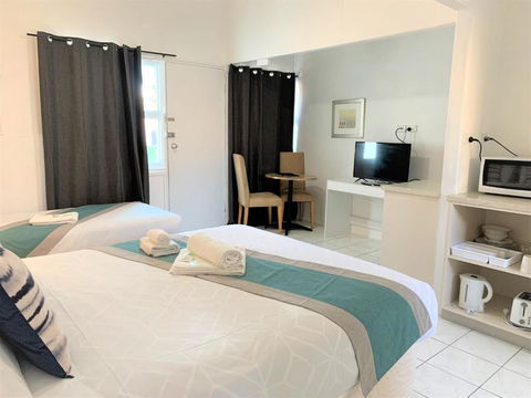 Aqua Blue Motel - Yarra Valley Accommodation 4