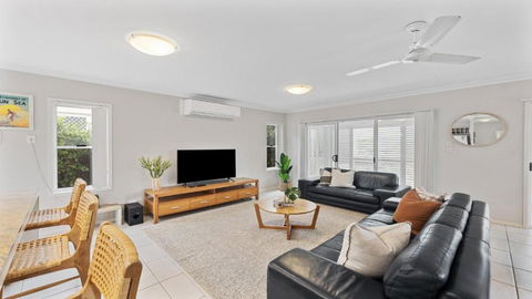 Aqua Links 70 The Drive Yamba - Yarra Valley Accommodation 2