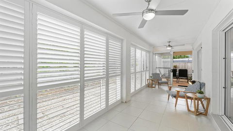 Aqua Links 70 The Drive Yamba - Yarra Valley Accommodation 4
